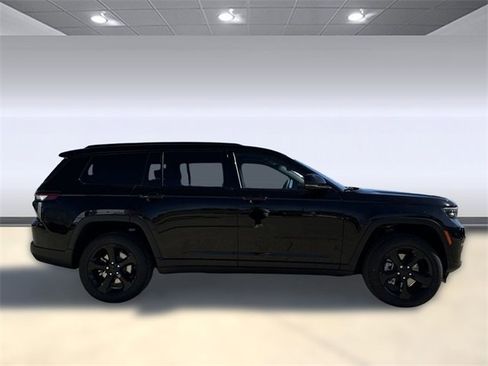 New 2025 Jeep Grand Cherokee L Limited w/ Luxury Tech Group II image 7
