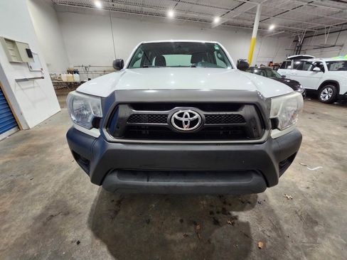 Used 2015 Toyota Tacoma 4x4 Access Cab image 2