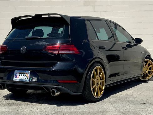 Used 2018 Volkswagen GTI S FWD image 23