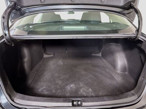 Used 2022 Toyota Corolla LE image 34