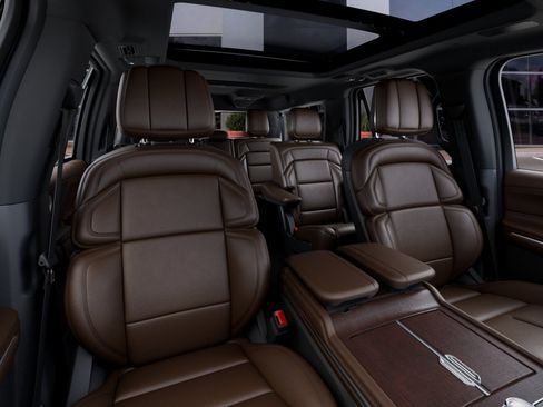New 2027 Lincoln Navigator L Reserve RWD image 10