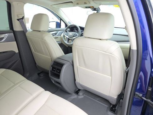 Used 2025 Cadillac XT5 Premium Luxury w/ LPO, Floor Liner Package AWD/4WD image 52