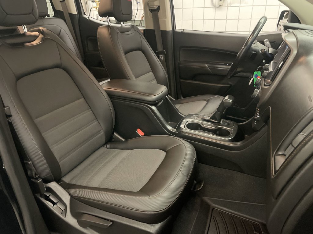 Used 2021 GMC Canyon AT4 w/ Driver Alert Package AWD/4WD image 20