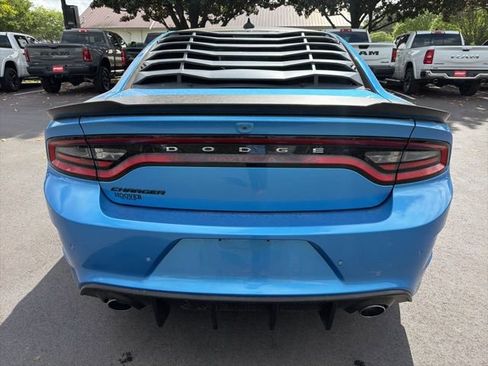 Used 2018 Dodge Charger R/T image 4