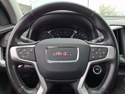 Used 2020 GMC Terrain SLE image 17