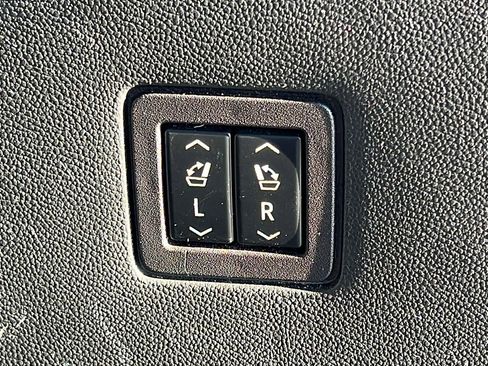 Certified 2023 Chevrolet Traverse High Country w/ LPO, Floor Liner Package image 13