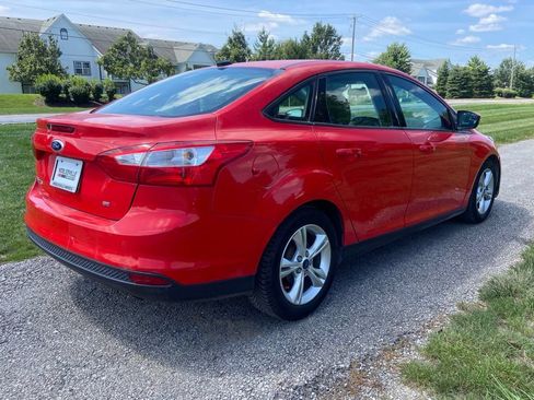 Used 2014 Ford Focus SE FWD image 5