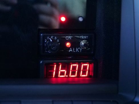 Used 2016 Chevrolet Corvette Z06 w/ 3LZ Preferred Equipment Group image 11