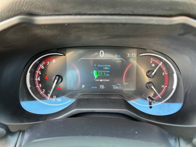 Used 2025 Toyota RAV4 XLE AWD/4WD image 20