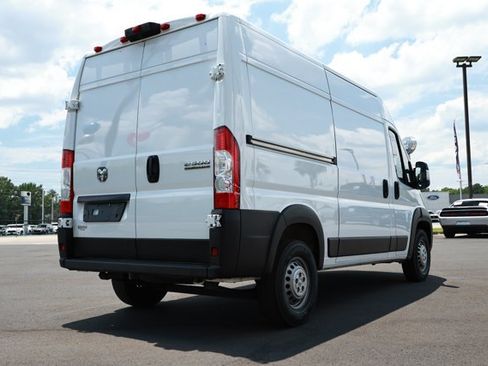 Used 2024 RAM ProMaster 2500 w/ Convenience Group FWD image 7