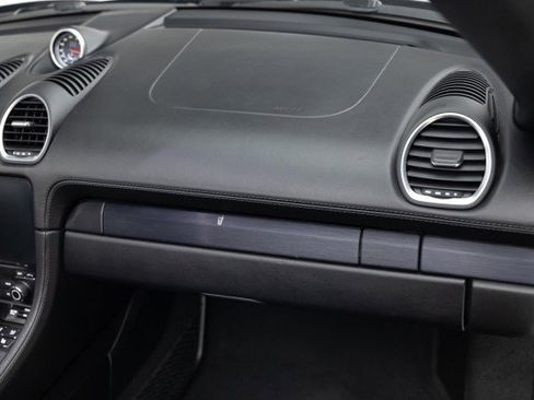 Used 2022 Porsche 718 Boxster GTS image 40