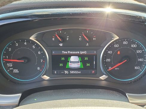 Used 2023 Chevrolet Traverse LT AWD/4WD image 17