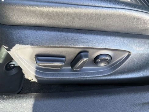 Used 2021 Toyota Camry SE w/ Blackout Package (TMS) image 25