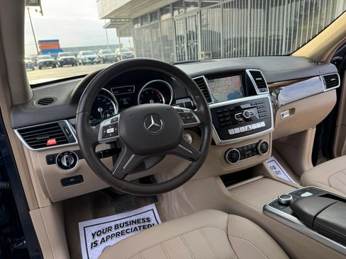 Used 2016 Mercedes-Benz GL 450 4MATIC image 28