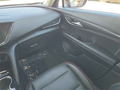 Certified 2022 Buick Envision Essence w/ Sport Touring Package image 15