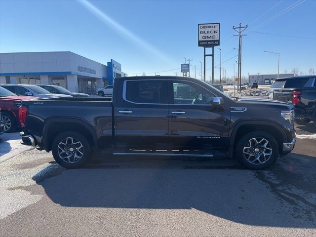 Used 2023 GMC Sierra 1500 SLT w/ SLT Premium Package AWD/4WD image 7