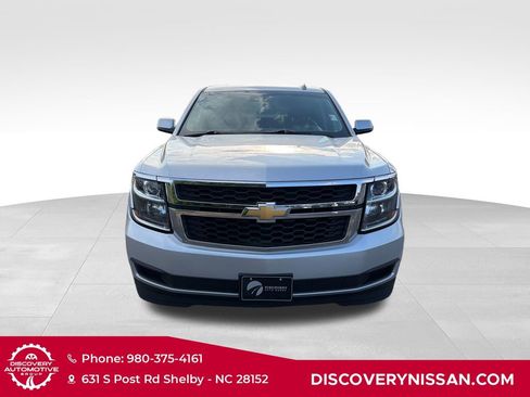 Used 2017 Chevrolet Suburban LT AWD/4WD image 2