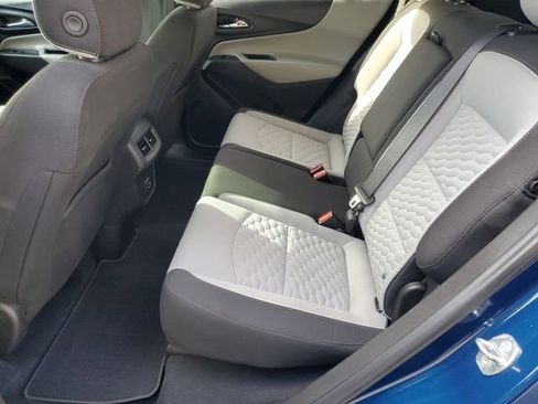 Used 2021 Chevrolet Equinox LT image 12