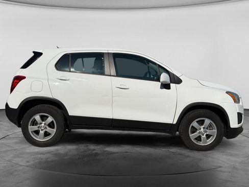 Used 2016 Chevrolet Trax LS AWD/4WD image 11