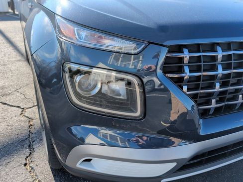 New 2026 Hyundai Venue SEL image 24