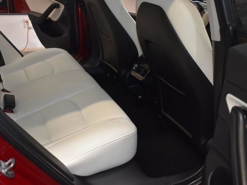 Used 2020 Tesla Model 3 Standard Range Plus image 8