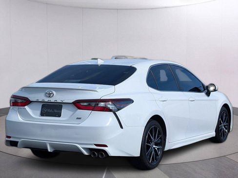 Used 2023 Toyota Camry SE FWD image 7