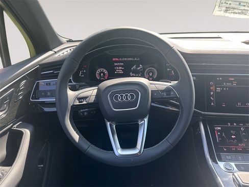 New 2025 Audi Q7 3.0T Premium image 12
