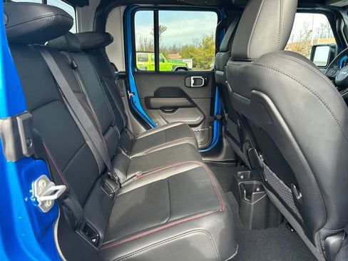 New 2026 Jeep Gladiator Rubicon w/ Safety Group image 27