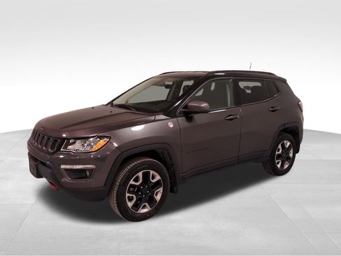 Used 2018 Jeep Compass Trailhawk w/ Safe & Security Group image 9
