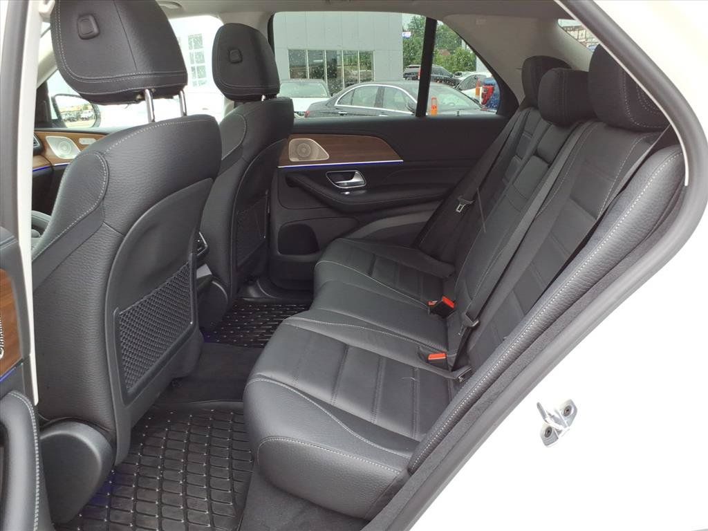 New 2026 Mercedes-Benz GLE 450e 4MATIC image 12