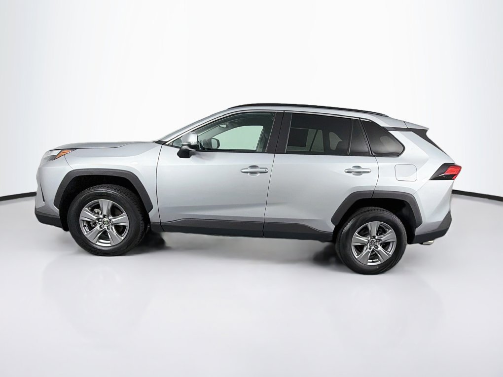 Used 2024 Toyota RAV4 XLE FWD image 6