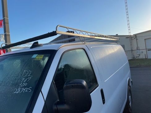 Used 2022 Chevrolet Express 2500 w/ Driver Convenience Package image 2