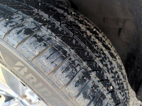 Used 2021 Ford Explorer Platinum w/ Equipment Group 601A image 29