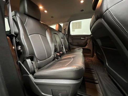 Used 2015 Chevrolet Traverse LT image 26
