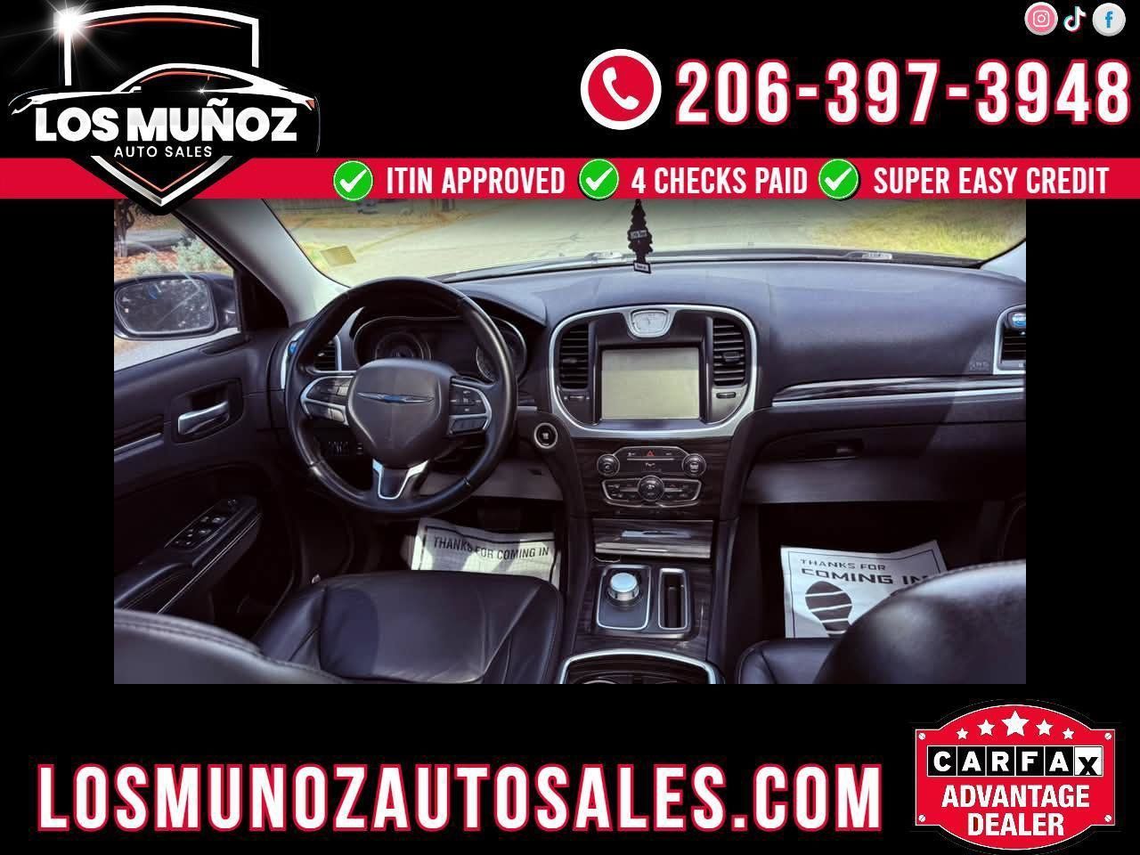 Used 2016 Chrysler 300 Limited RWD image 1