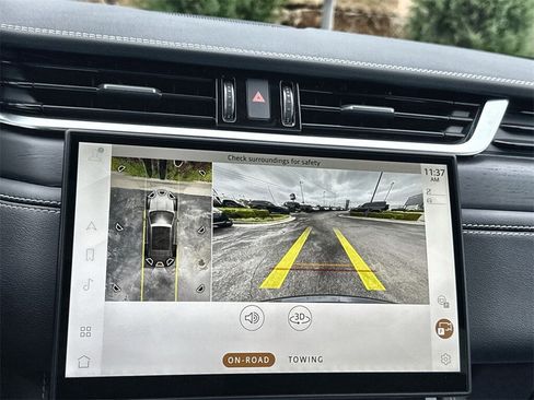 New 2026 Jaguar F-PACE R-Dynamic S image 25