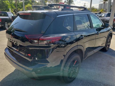 New 2026 Nissan Rogue SV AWD/4WD image 8