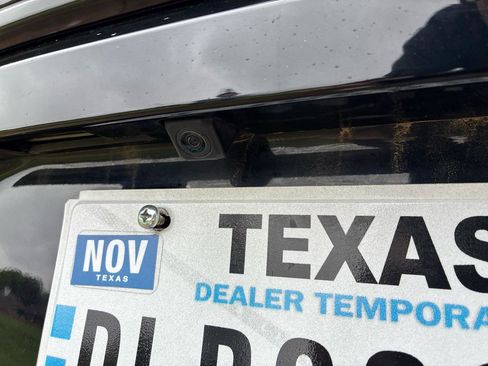 Used 2023 Toyota Corolla LE image 14