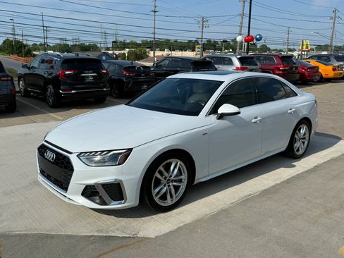 Used 2023 Audi A4 2.0T Premium w/ Convenience Package AWD/4WD image 5