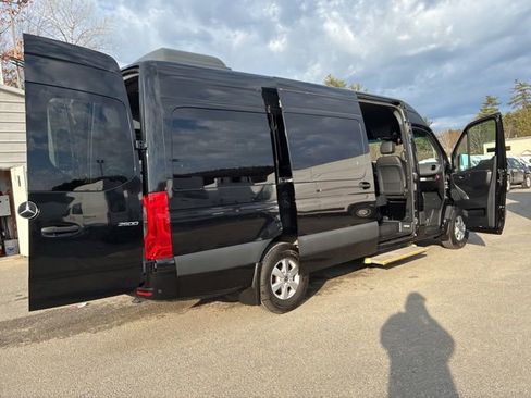 Used 2021 Mercedes-Benz Sprinter 2500 image 24