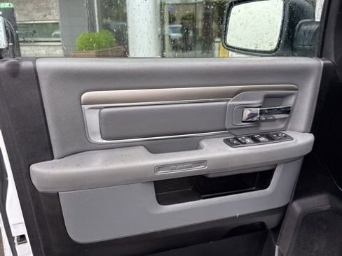 Used 2013 RAM 1500 Classic SLT w/ Remote Start & Security Group AWD/4WD image 8