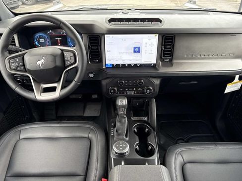 New 2026 Ford Bronco Badlands AWD/4WD image 16