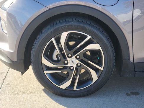 Used 2023 Chevrolet Bolt LT w/ Infotainment Package image 18