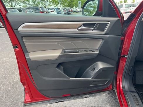 Used 2023 Volkswagen Atlas SEL AWD/4WD image 28