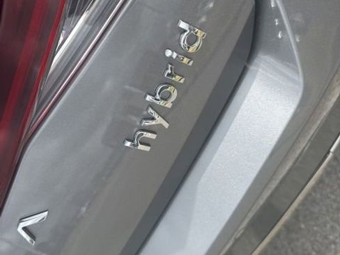 Used 2023 Hyundai Elantra Limited FWD image 9