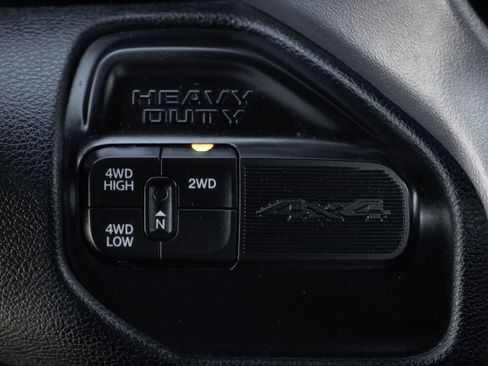 Used 2021 RAM 2500 Big Horn w/ Level 2 Equipment Group AWD/4WD image 31