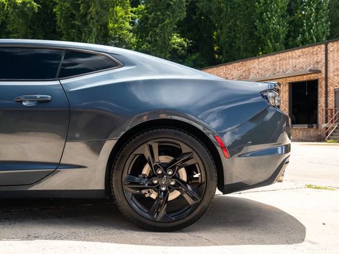 Used 2022 Chevrolet Camaro LT w/ RS Package RWD image 5