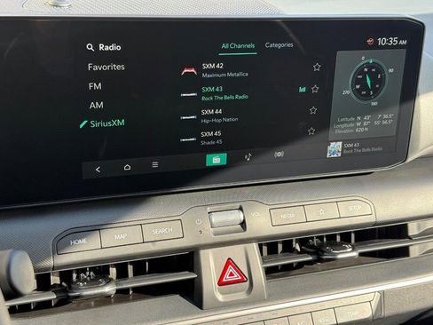 New 2025 Kia K4 LXS image 10