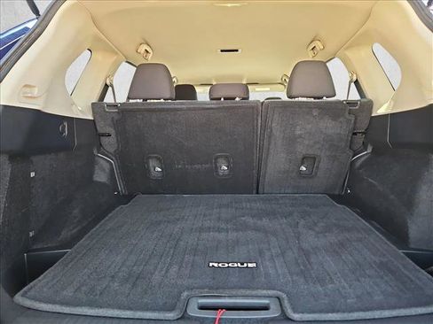 Used 2021 Nissan Rogue S AWD/4WD image 6