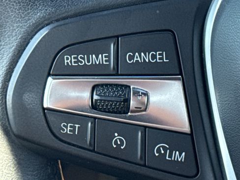 Used 2020 BMW 330i Sedan w/ Premium Package image 19